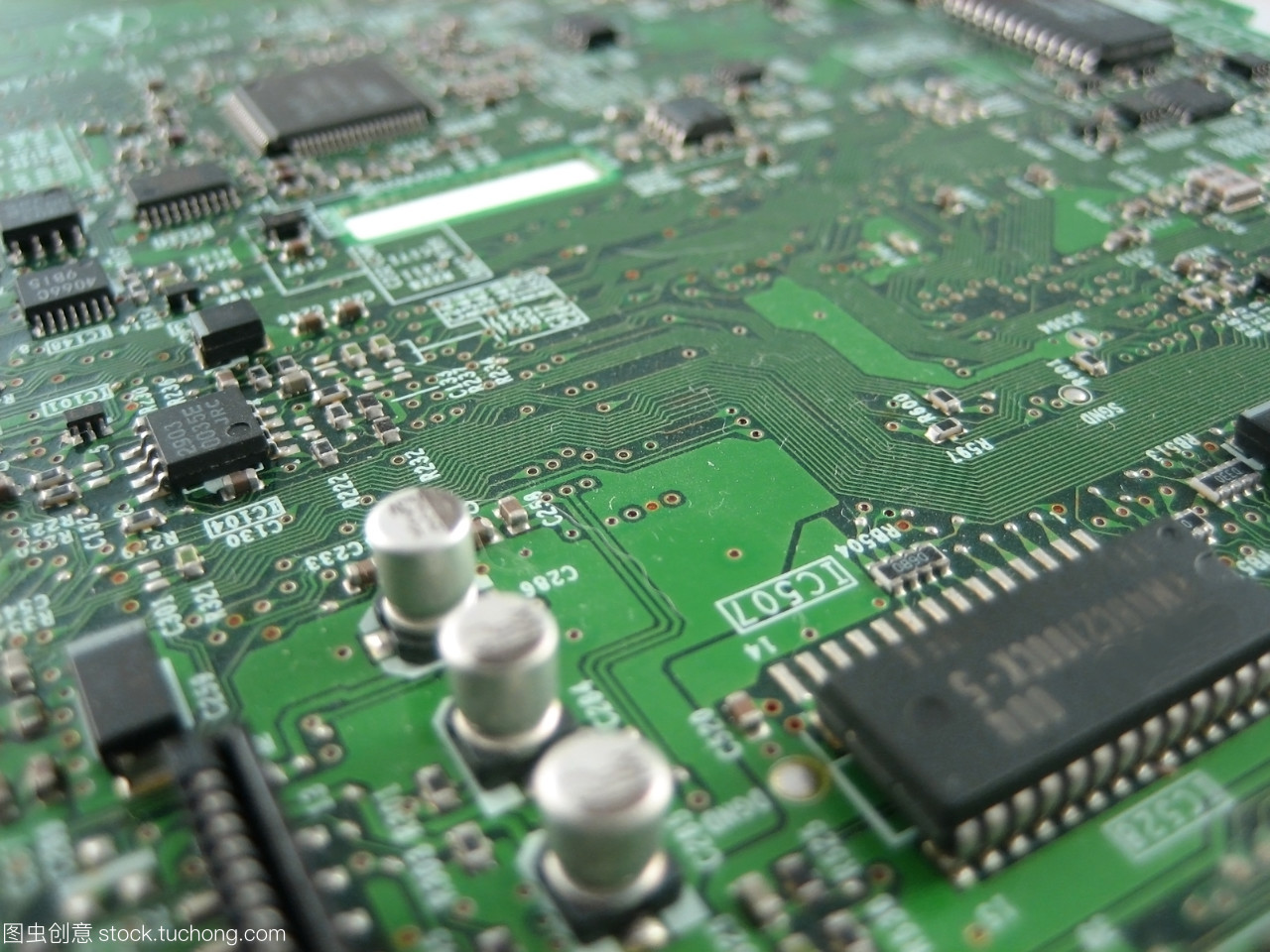 芯片,資料,集成電路,創(chuàng)作,通信,創(chuàng)意,創(chuàng)造,制造,發(fā)展,制造業(yè),局部,微電子學(xué),技術(shù),打掃,干凈,電,科技,清潔,計算機(jī),收音機(jī),研究員,電容器,電視,電阻,科研人員,信息,消費者,研究人員,無線電通信,電腦,清掃,研究